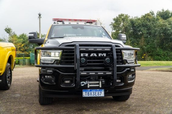 Viaturas ram 3500 limited longhorn 2024 polícia militar paraná pmpr fronteira dianteira