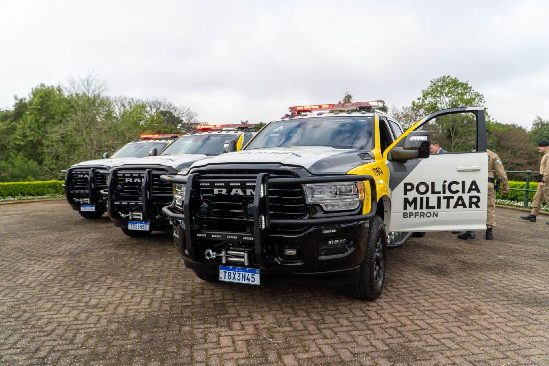 Viaturas ram 3500 limited longhorn 2024 polícia militar paraná pmpr fronteira frente 2