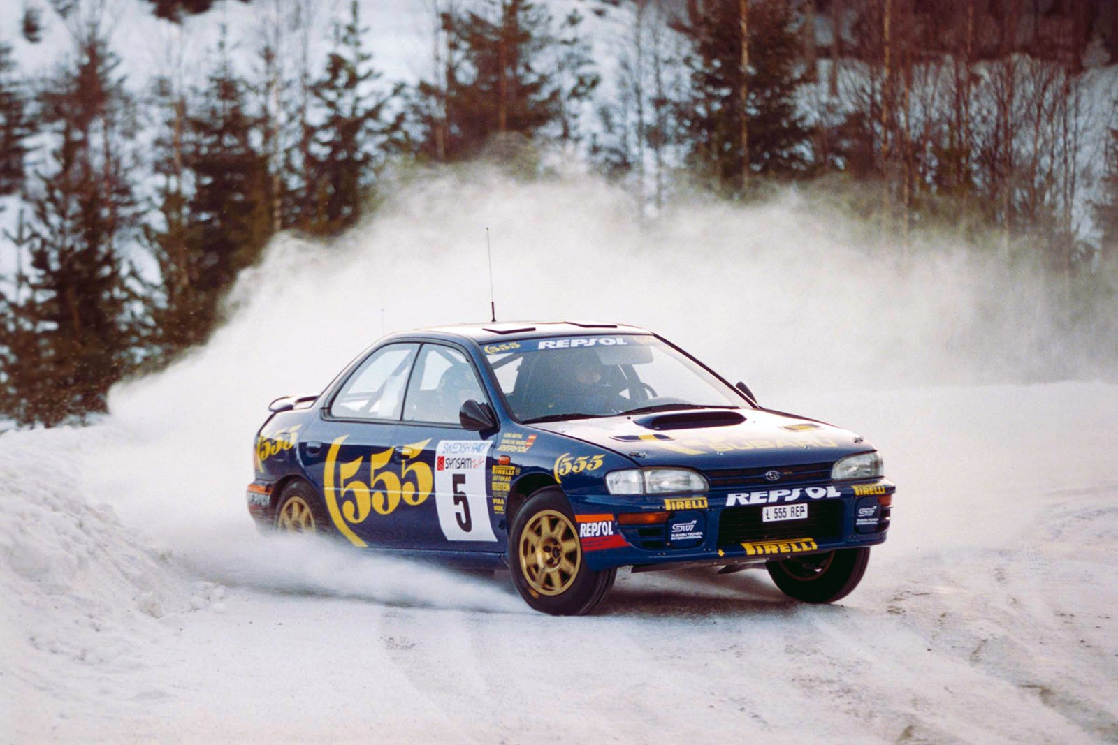 SUBARU IMPREZA EDIÇÃO MCRAE NEVE
