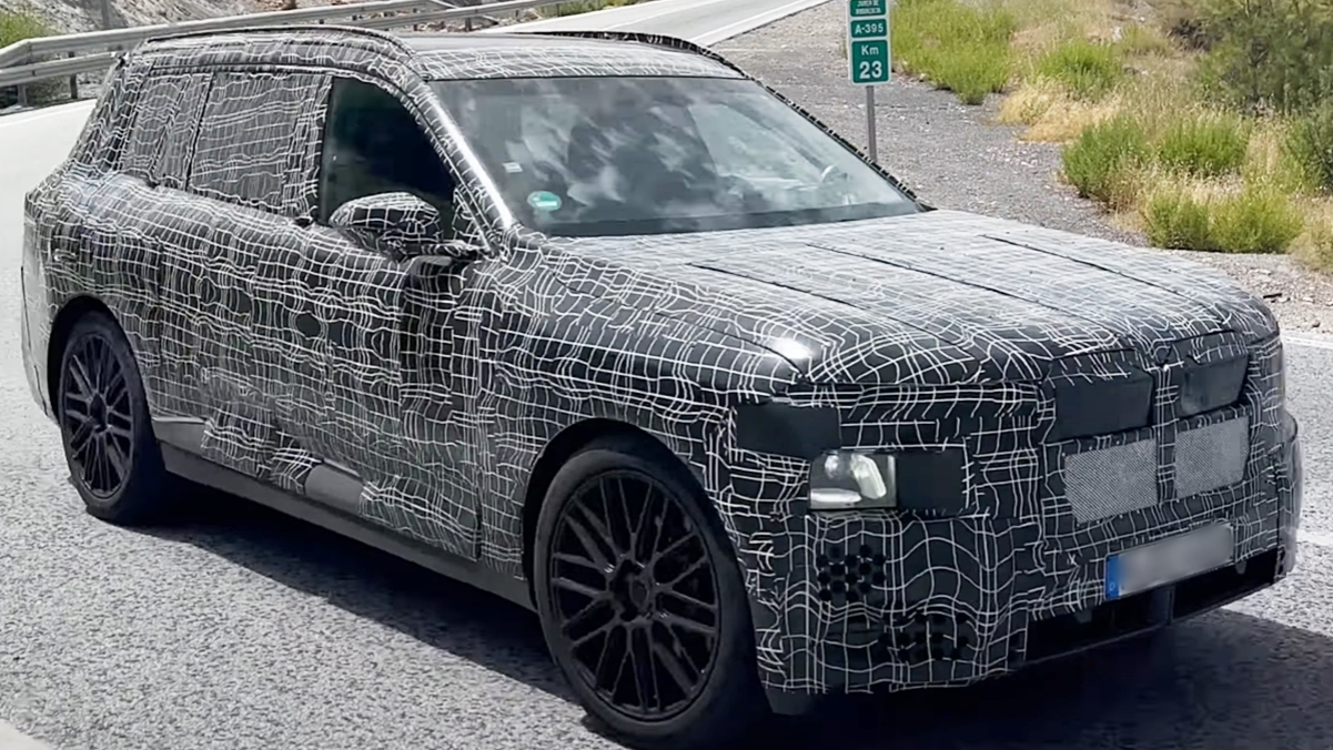 BMW vai eletrificar seu maior SUV