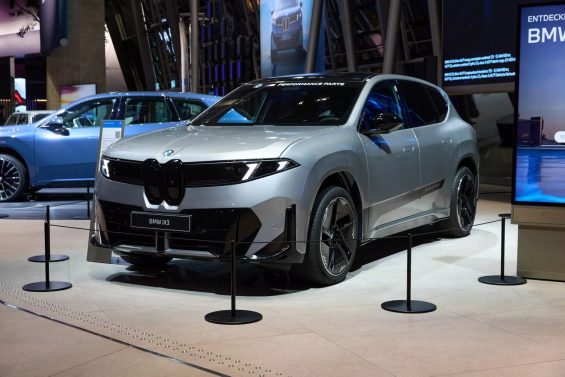 BMW iX3 (9)