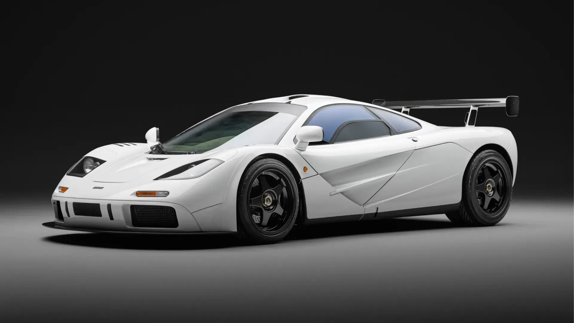 Único McLaren F1 com ’14 títulos mundiais’ vai a leilão