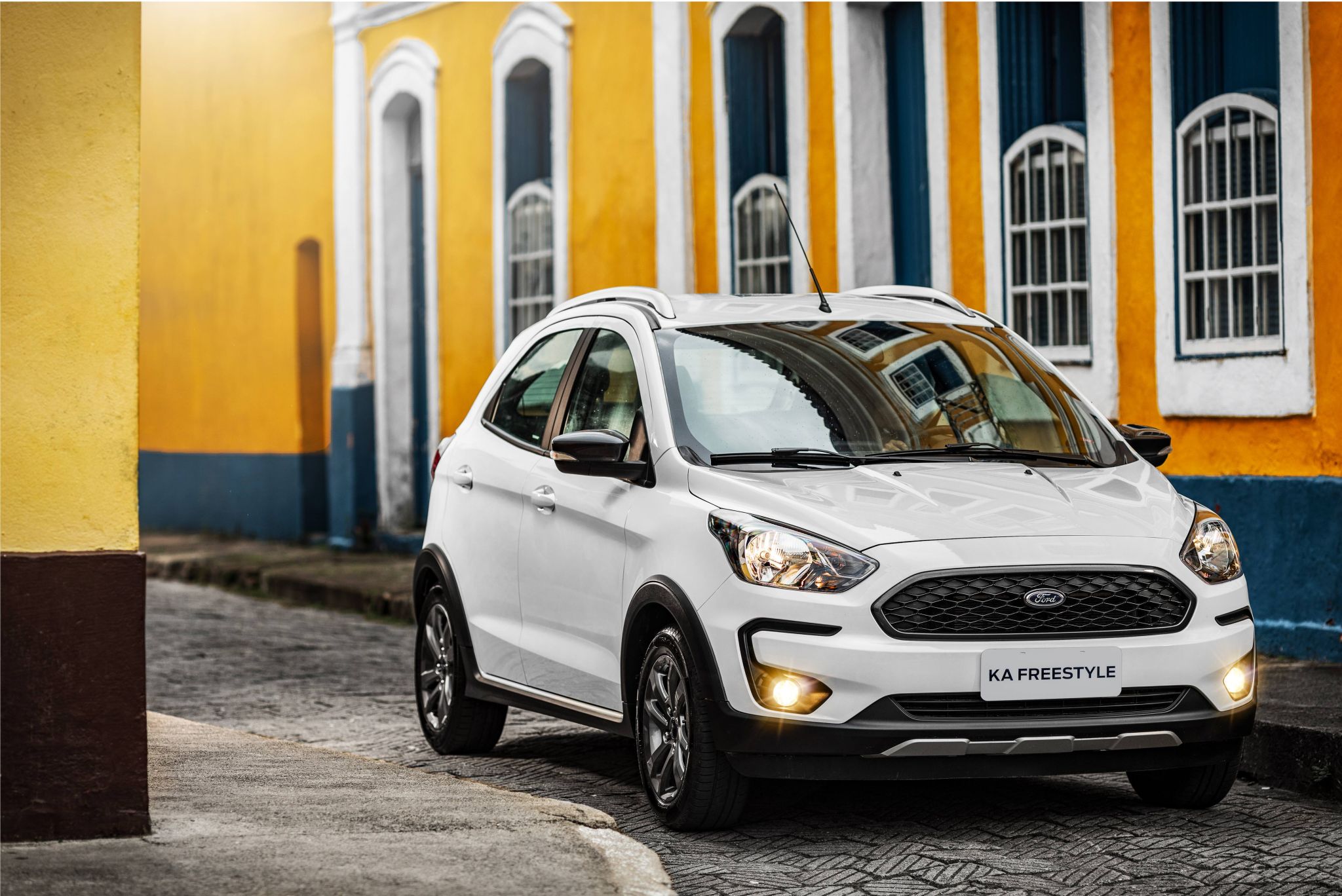 FORD KA FREESTYLE 2019 FRENTE LATERAL