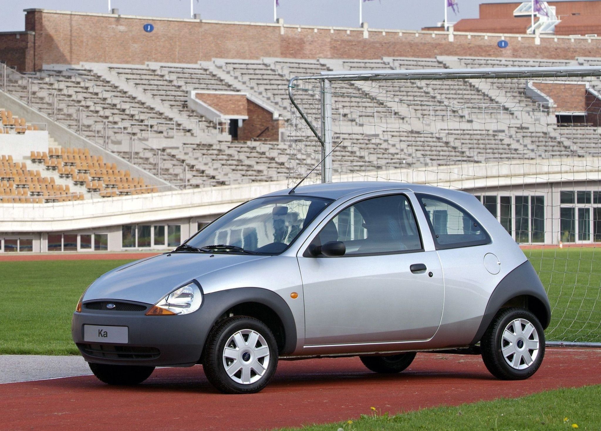 Ford Ka: três décadas do exótico popular da 'nova era'