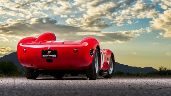 replica de Ferrari custa mais caro que um supercarro novo (3)