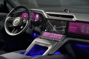 Tela curva do novo Porsche Cayenne EV