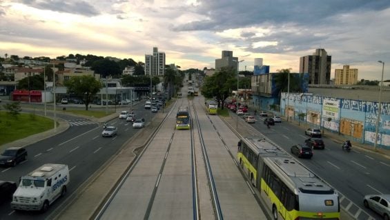 Corredor do MOVE BRT Belo Horizonte Corredor do MOVE BRT Belo Horizonte