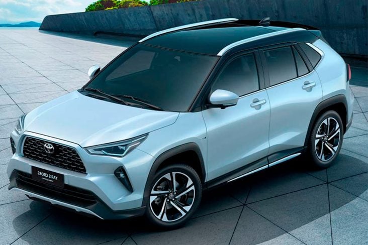 toyota yaris cross prata visto de cima indonesia