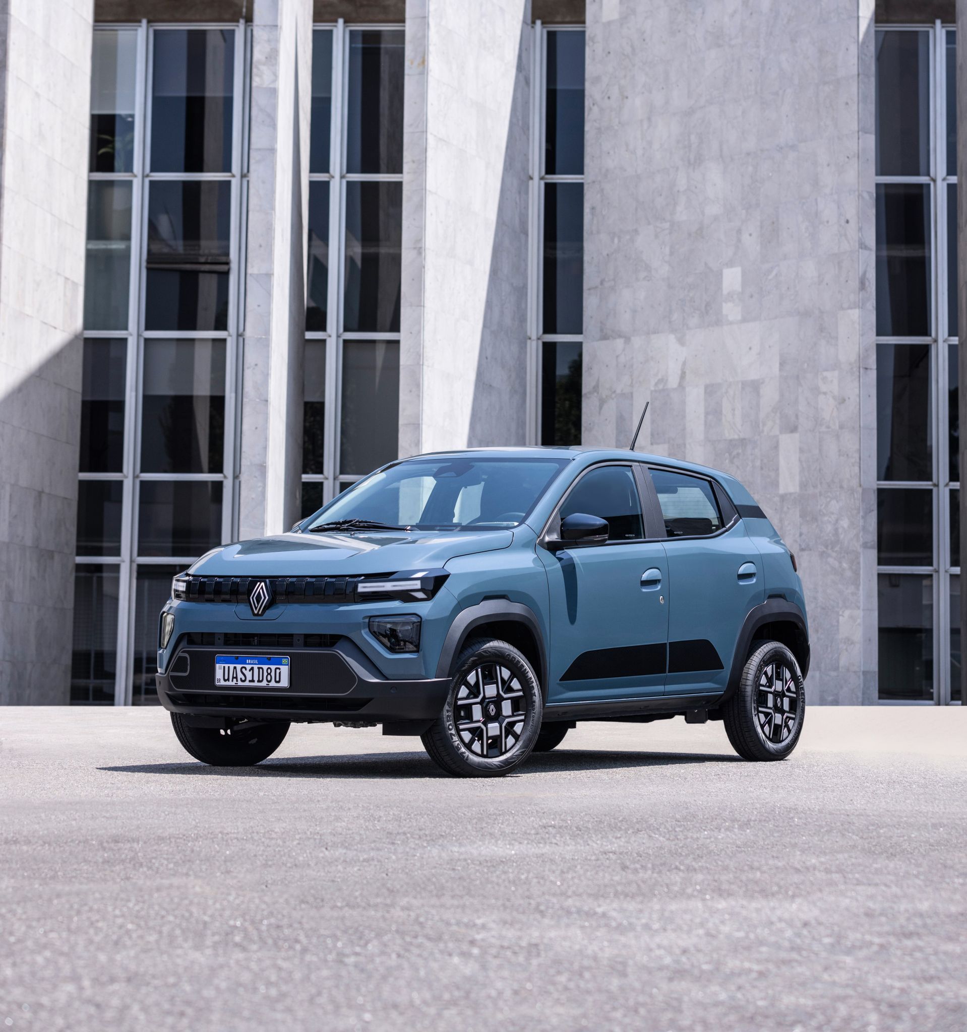 Renault Kwid E Tech Techno 2026 azul slate frente instagram