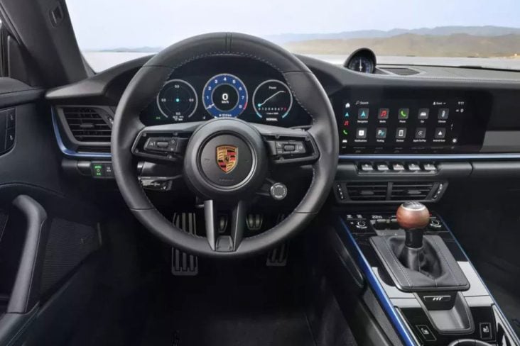 Porsche 911 Carrera T Coupe High res 13