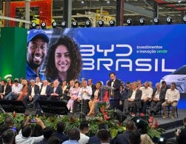 inauguração fábrica da BYD em camaçari fundador wang chuanfu