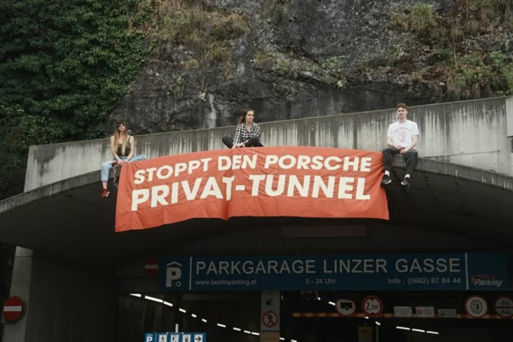 Moradores furiosos de Salzburgo se uniram com 20.000 assinaturas para protestar