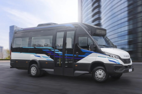 iveco edaily le low entry minibus 1400x933 jpeg (1)