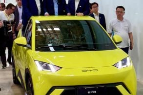 BYD Dolphin Mini conversível com presidente lula geraldo alckmin Wang Chuanfu fábrica camaçari portal