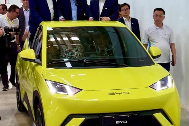 BYD Dolphin Mini conversível com presidente lula geraldo alckmin Wang Chuanfu fábrica camaçari portal