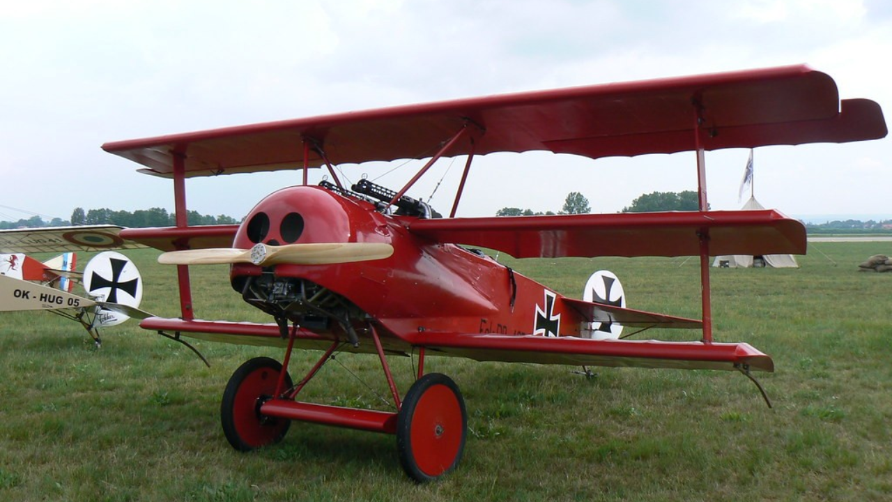 Avião Barão Vermelho Fokker Dr I triplano