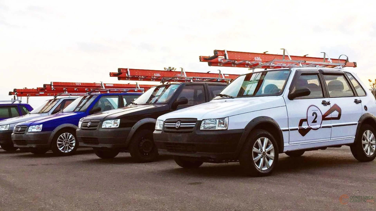 Fiat uno com escada