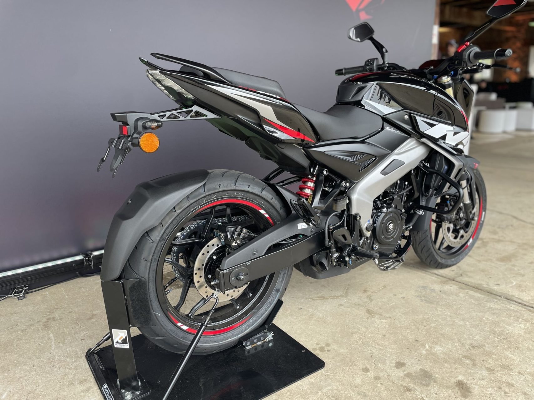 Bajaj Dominar NS 400z (3)