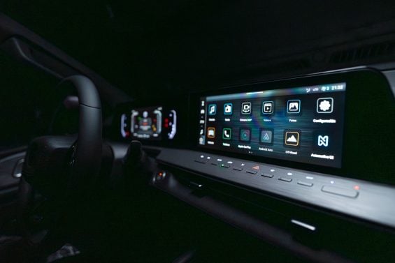 Ram Dakota interior central multimídia