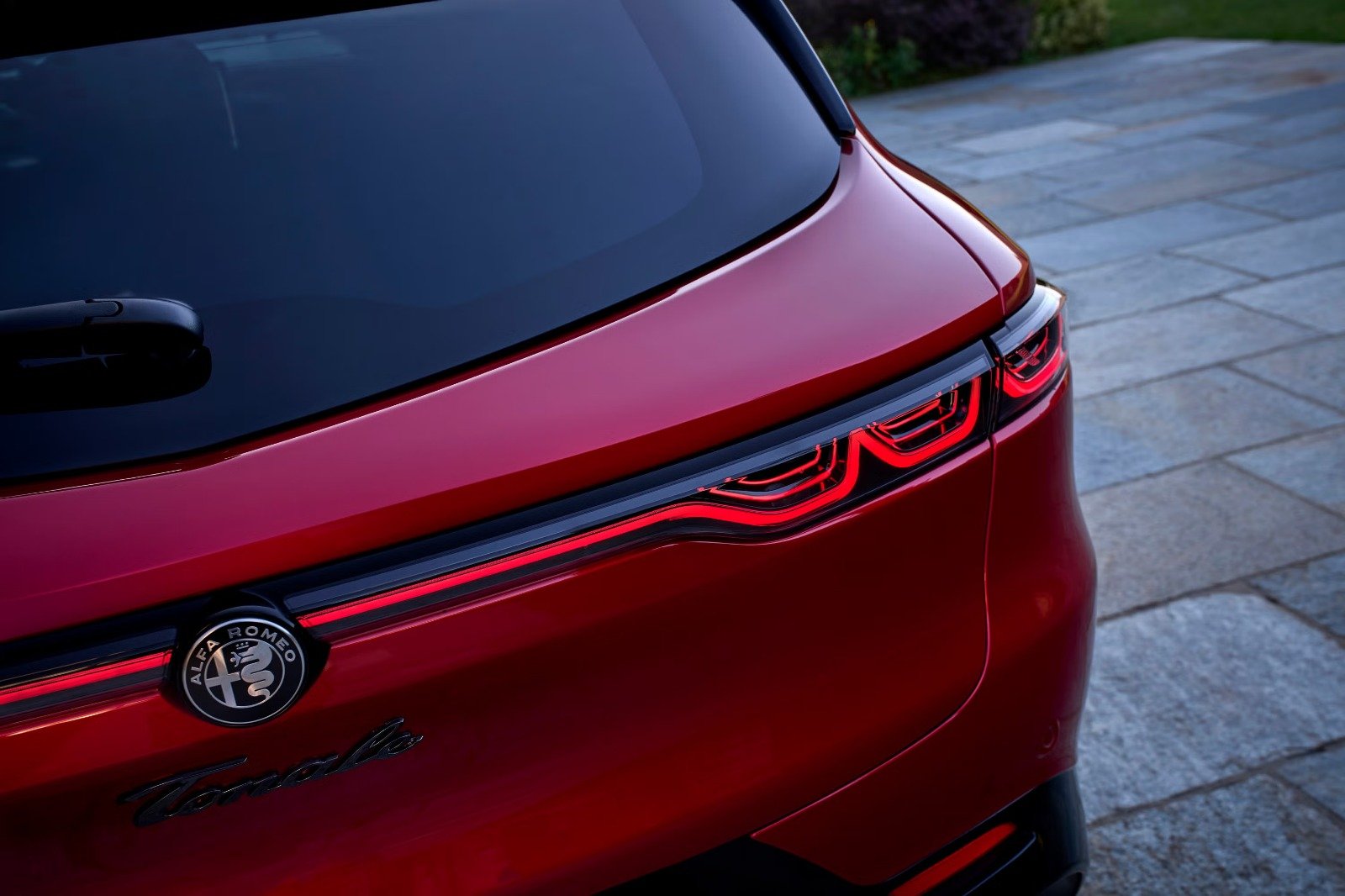2026-alfa-romeo-tonale-exterior-pr-104-68ee8c0b3e895.jpg