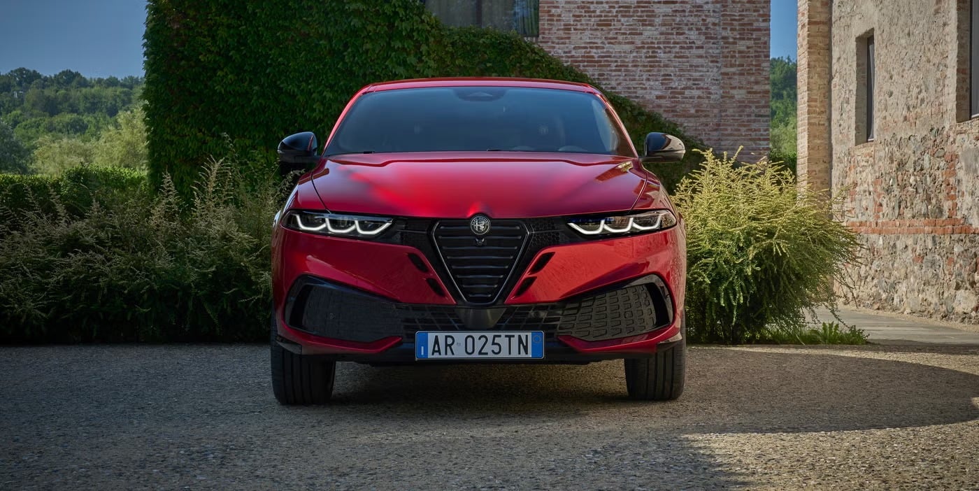 2026-alfa-romeo-tonale-exterior-pr-105-68ee8c0b7282f.jpg