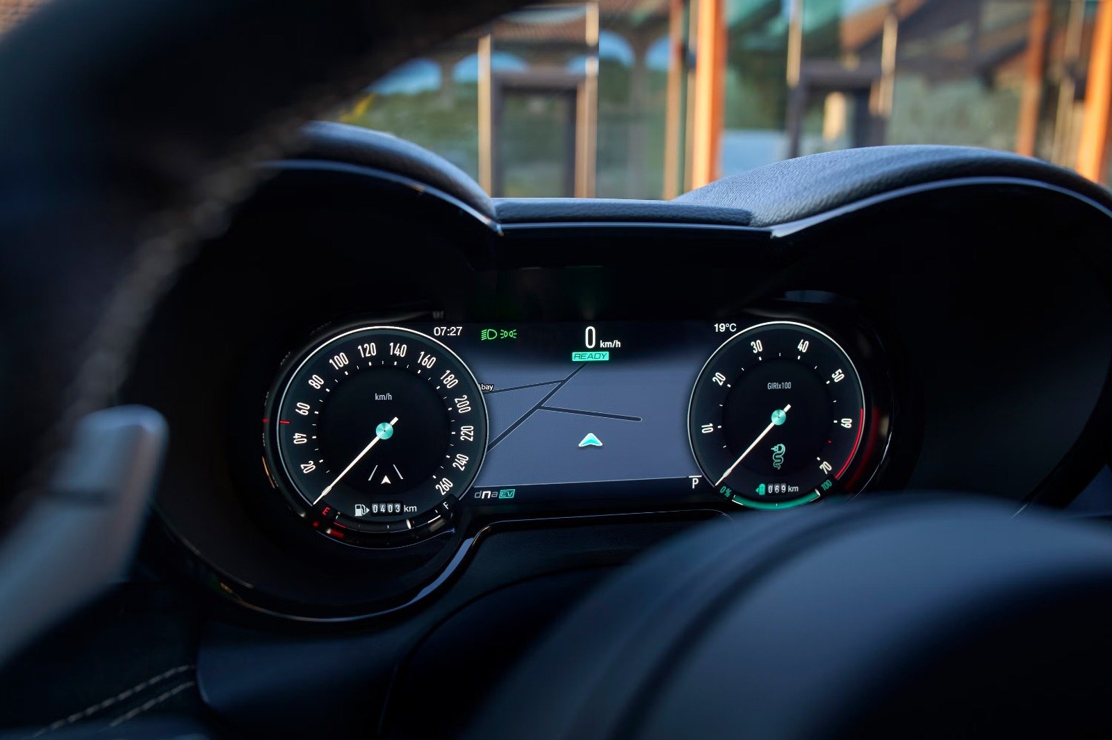 2026-alfa-romeo-tonale-interior-pr-102-68ee8c4a83f6f.jpg