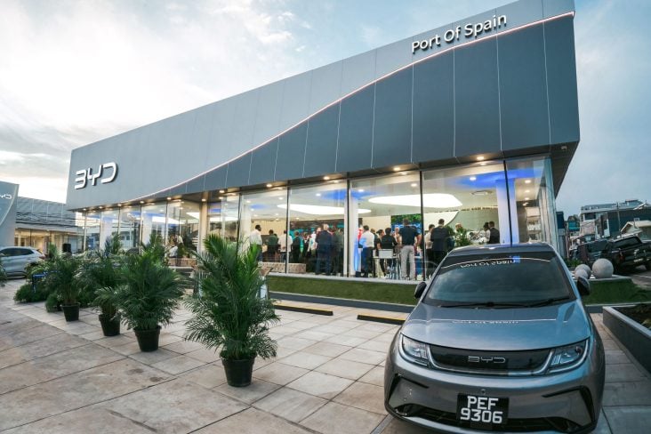 BYD anuncia recall de 115 mil unidades