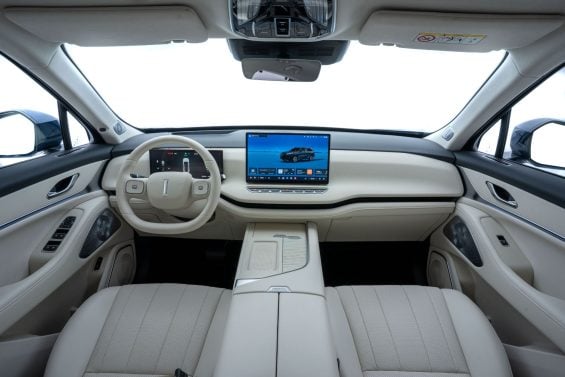 GWM Wey 07 interior marfim painel