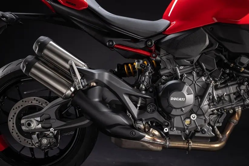 Ducati Monster 2026 10