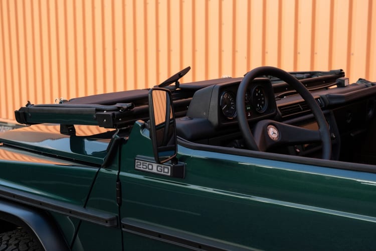 mercedes-benz 250gd vira conversível de 8 lugares e 430 cv (2)