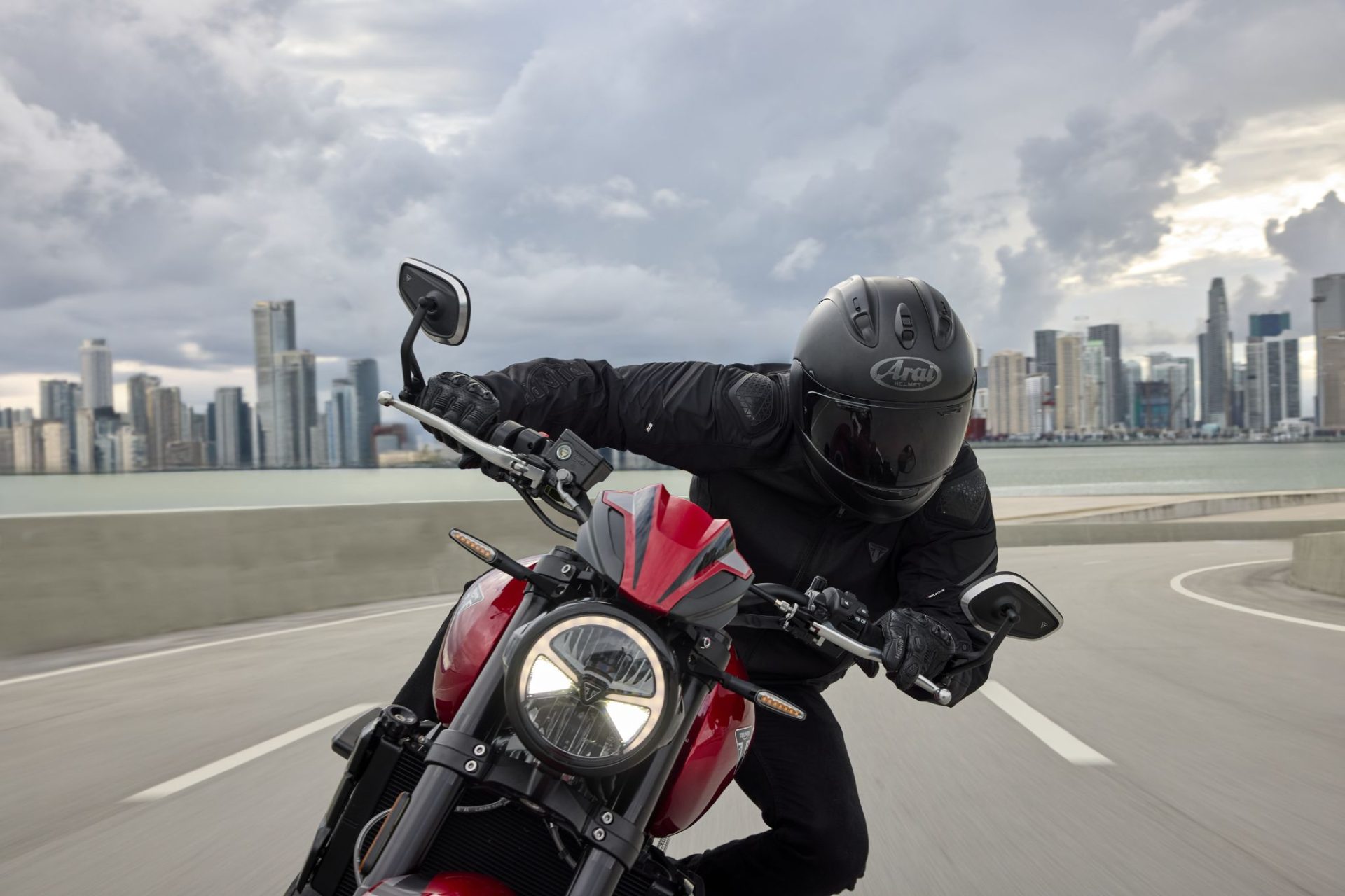 Triumph Tridente 800 (3)