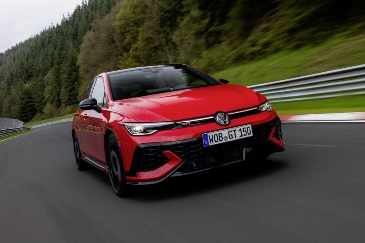 Volkswagen Golf GTI EDITION 50