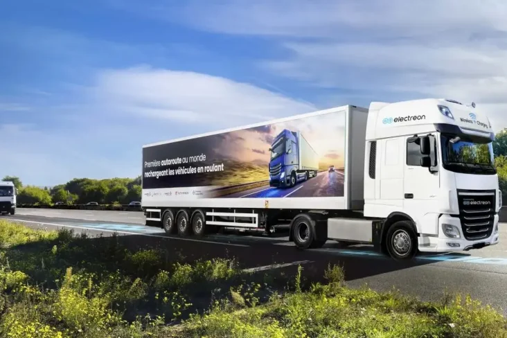 França inaugura estrada com carregamento sem fio