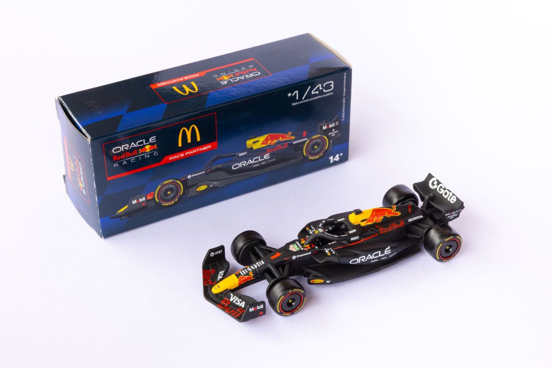 McDonald's terá miniatura de F1 da Red Bull com vendas limitadas por CPF