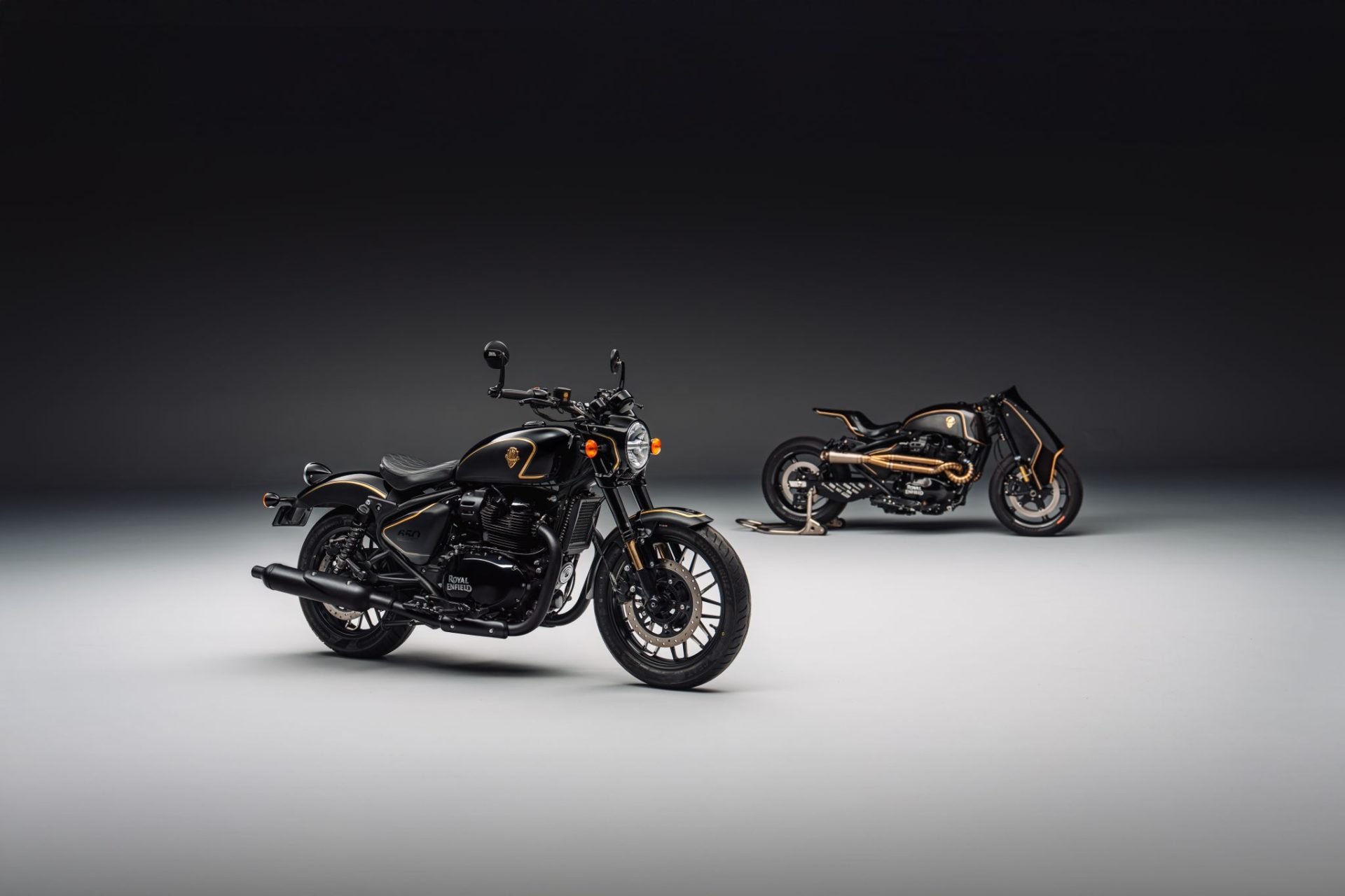 Royal Enfield SHOTGUN X ROUGH CRAFTS(1)