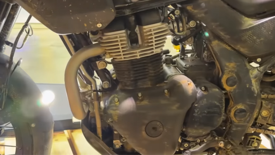 Royal Enfield Big Himalayan (5)