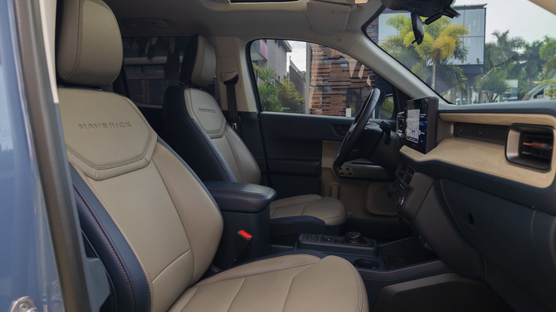 Maverick Hybrid 2025 Interior (5)