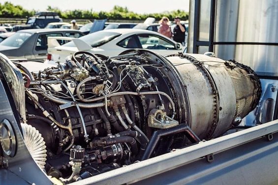 Picape FordP100 com motor a jato 3