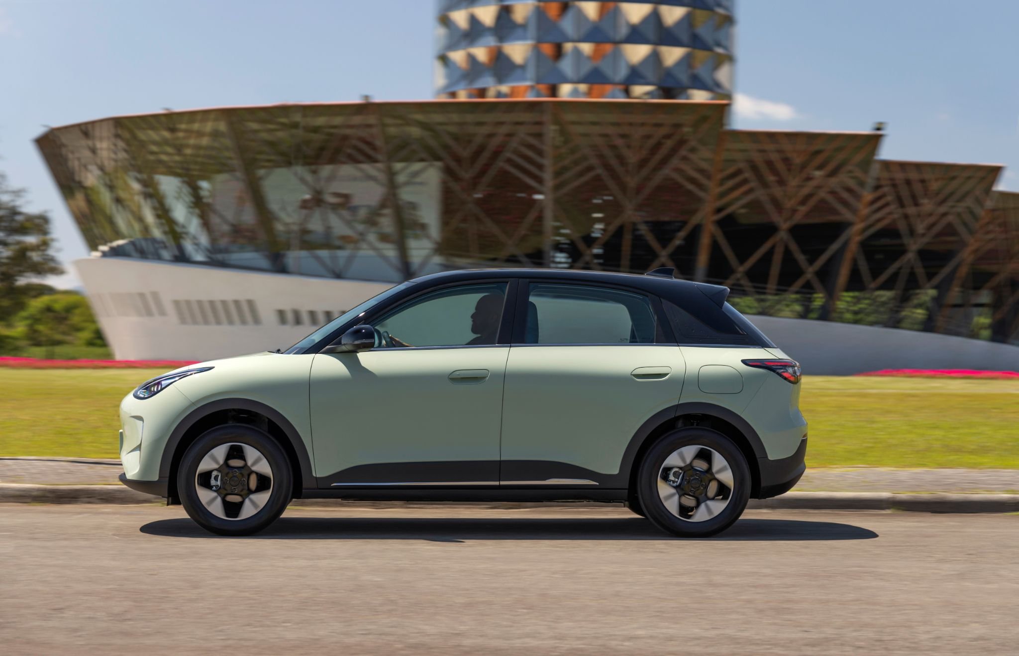 Geely EX 2 Foto: Rodolfo Buhrer / La Imagem / GeelyCuritiba, 25/09/2025 Geely EX 2 Foto: Rodolfo Buhrer / La Imagem / Geely
Curitiba, 25/09/2025