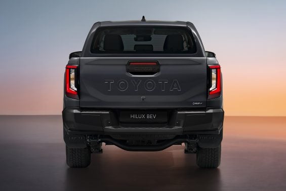 Nova Toyota Hilux 2