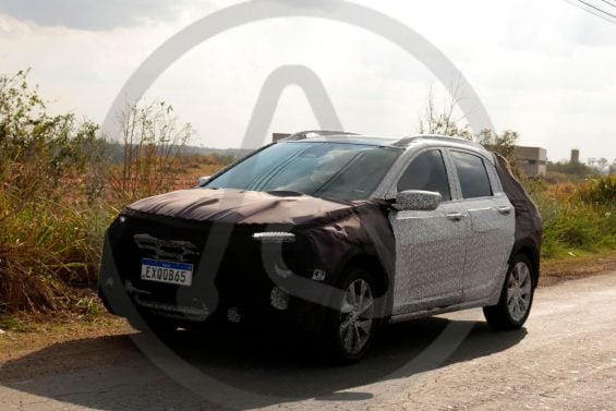 Chevrolet projeto Carbon suv compacto onix frente (2)