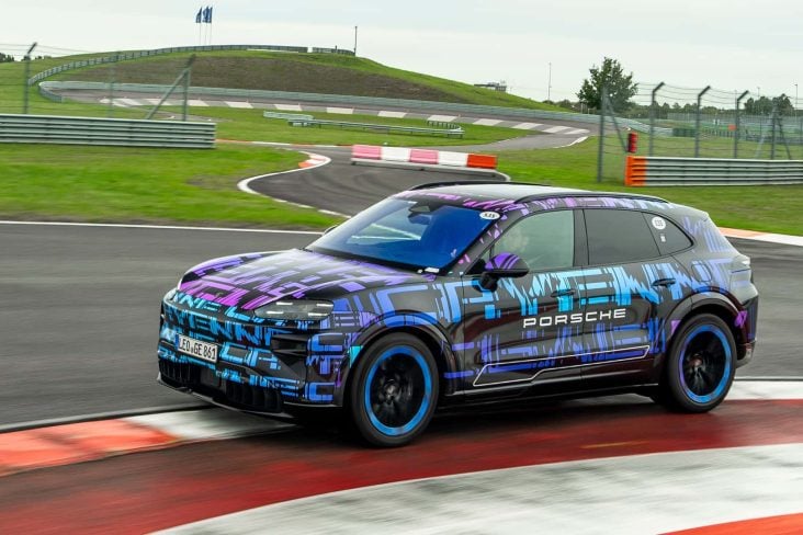 porsche cayenne electric 2026 2