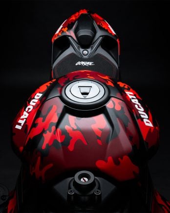 Panigale V2 FB63 gallery mosaic 1080x1350 02