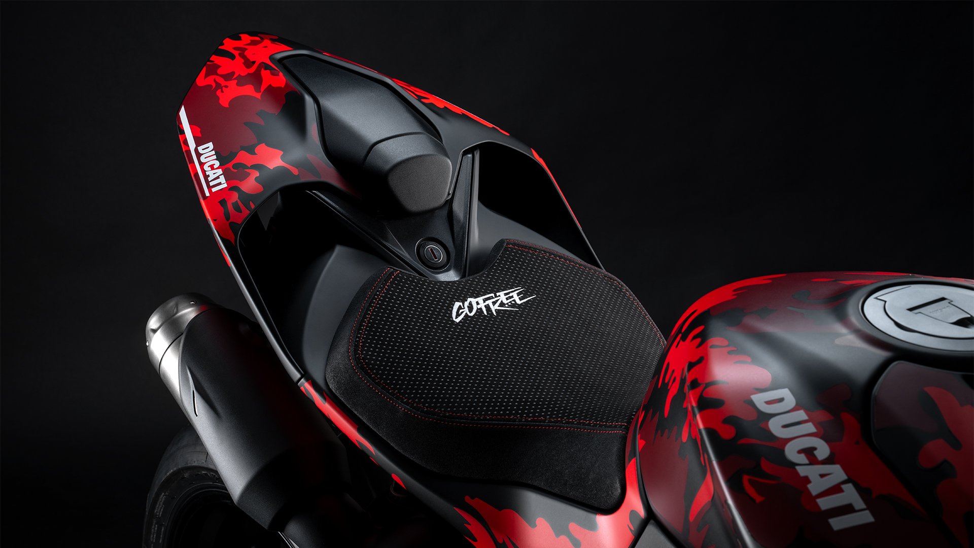 Panigale V2 FB63 gallery mosaic 1920x1080 06