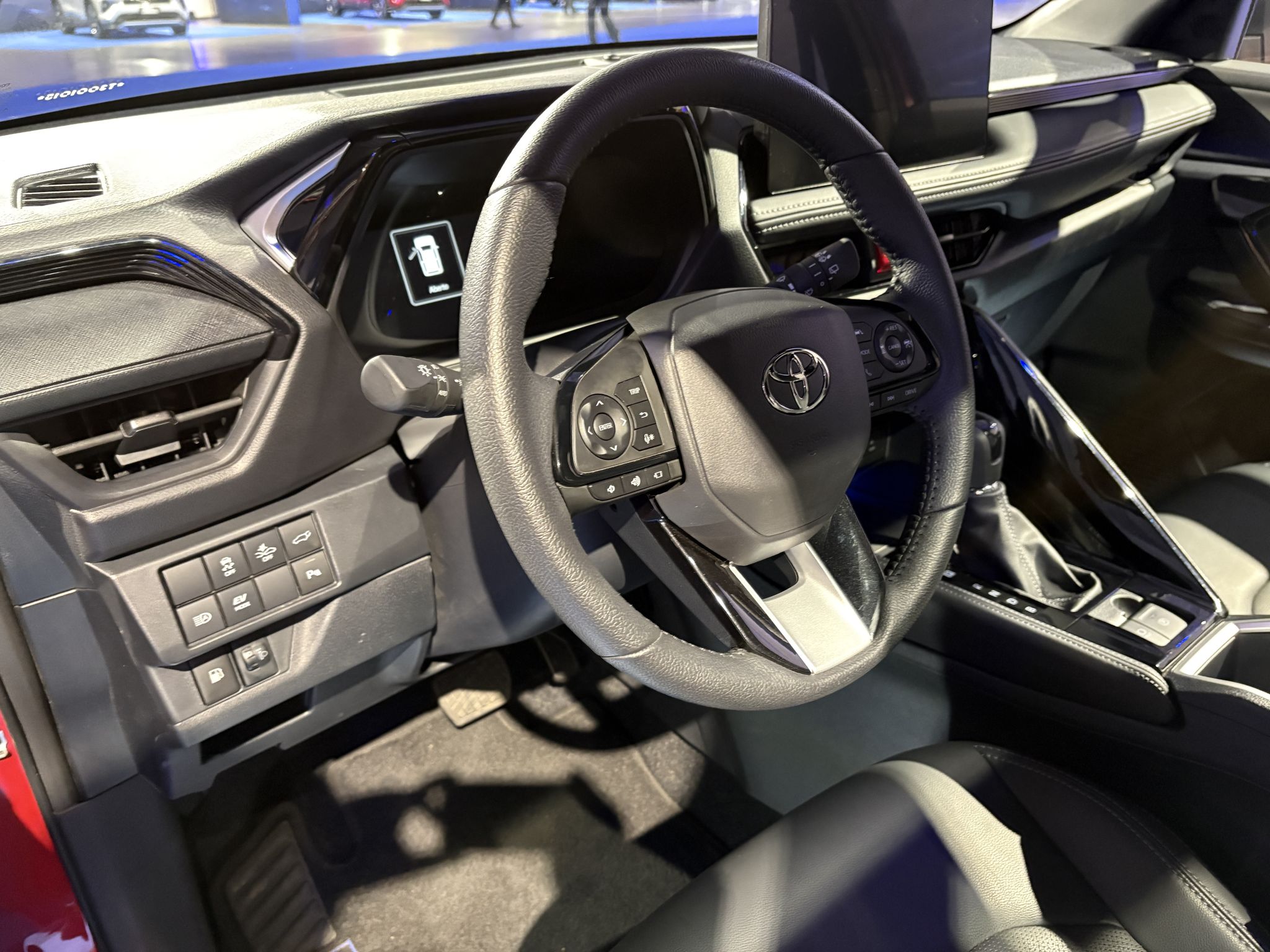 TOYOTA YARIS CROSS 2026 VERMELHO FRENTE LATERAL TRASEIRA MOTOR INTERIOR JABULAS (7)