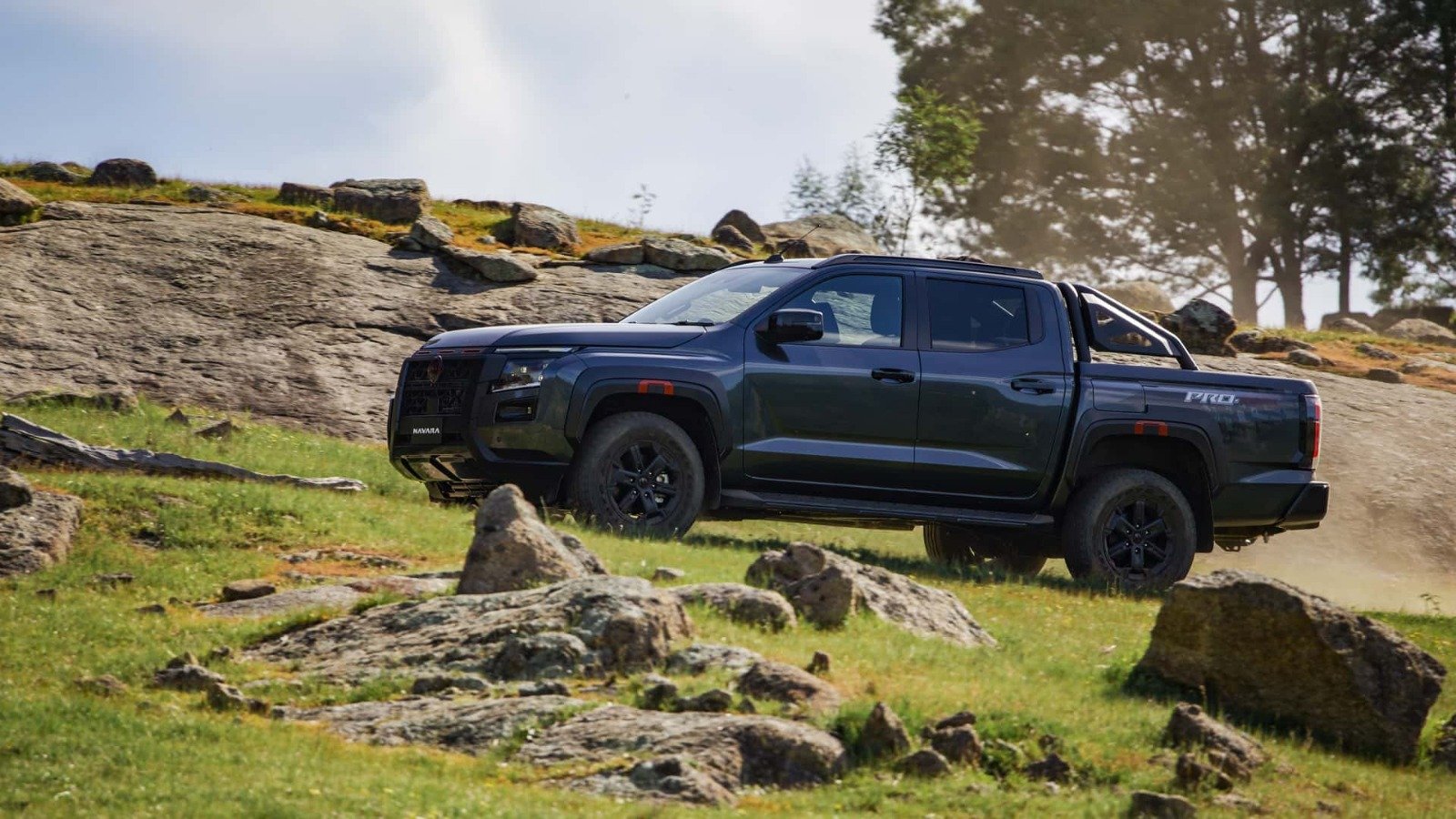 Nova Nissan Frontier (Navara) 12