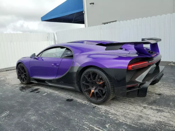 Bugatti Chiron Pur Sport destruido