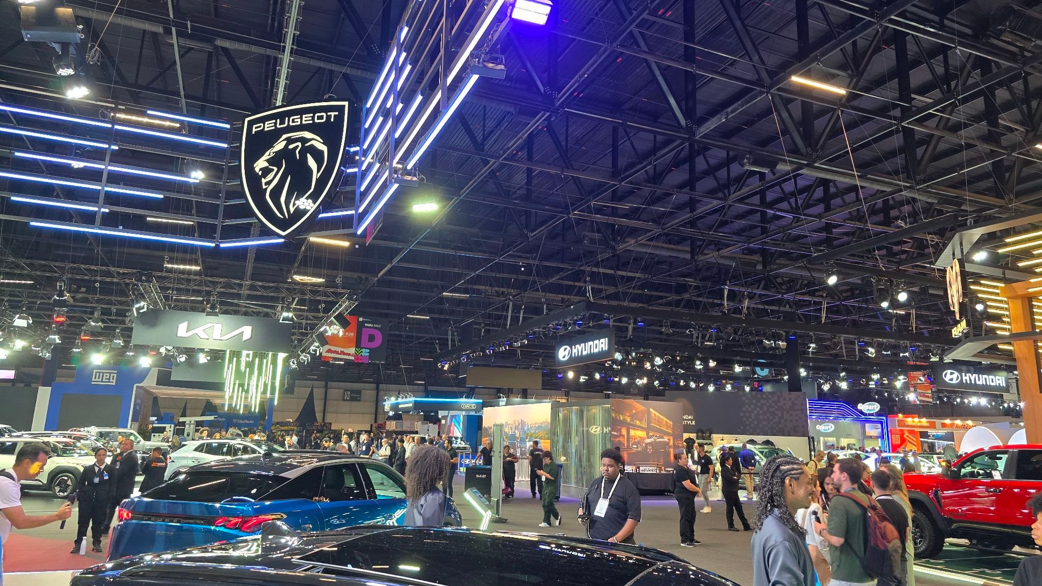 Os 5 destaques e as 5 decepções do Salão do Automóvel 2025