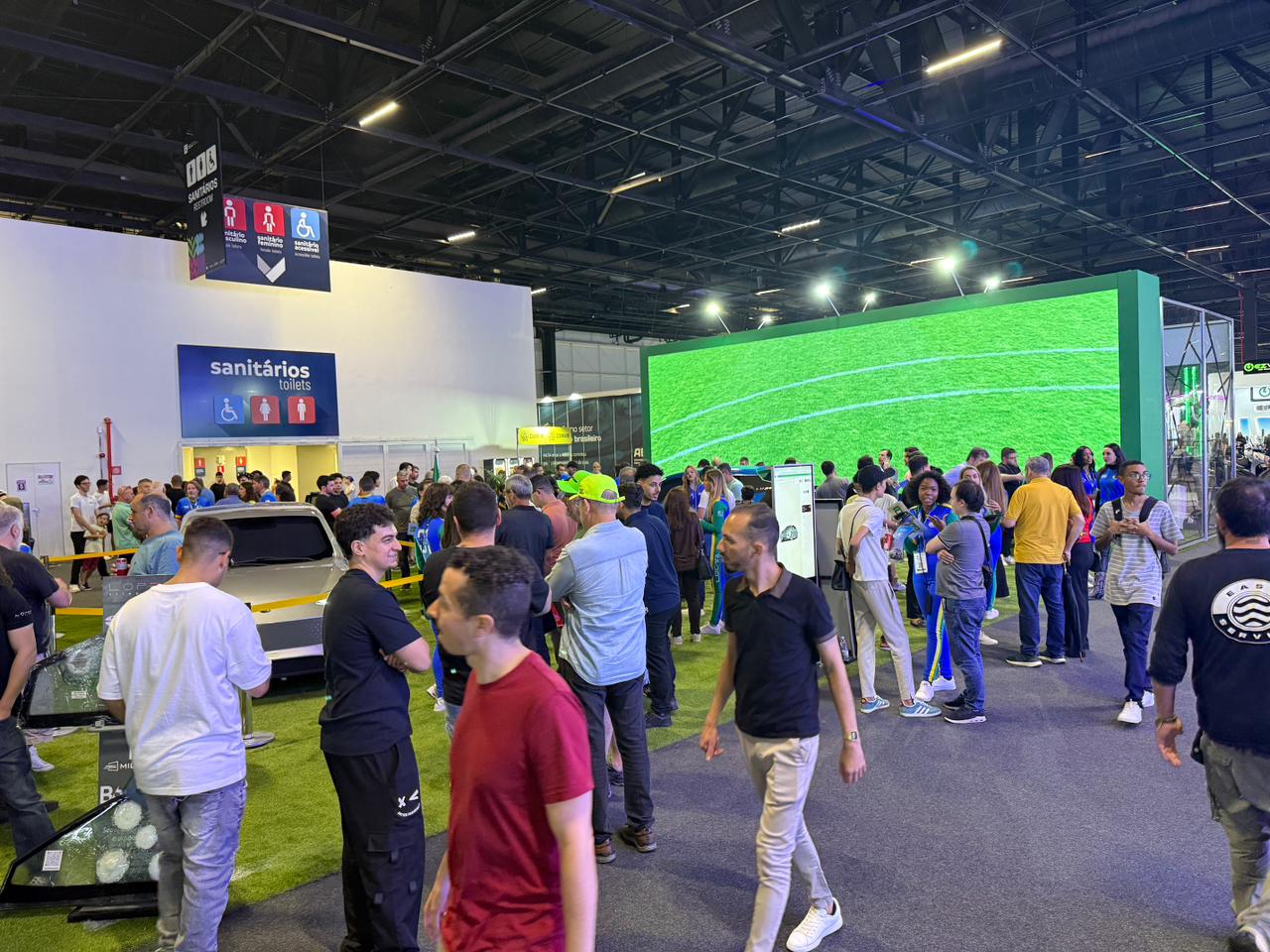 Lecar: pegar carona no sonho alheio não vale