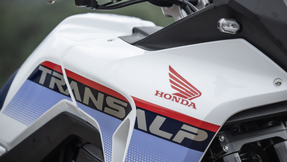 Honda XL750 Transalp (2)